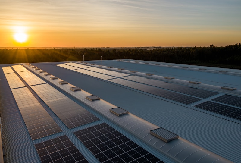 solar panel untuk gedung Jakarta
